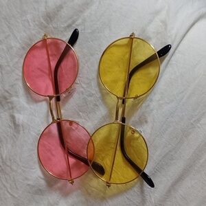 70's inspired sunglasses